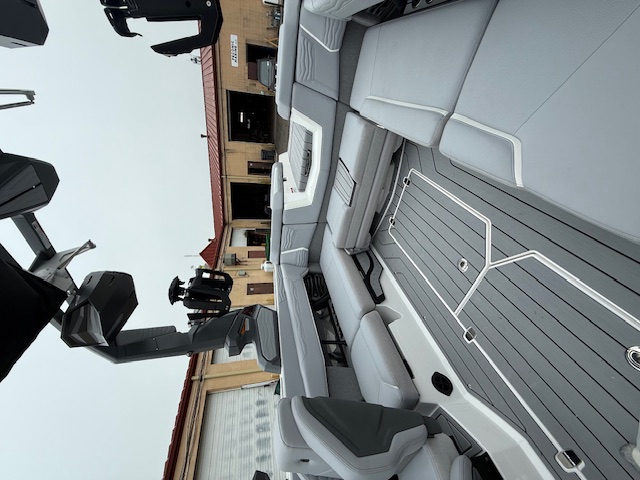 2025 Nautique G23 Icon